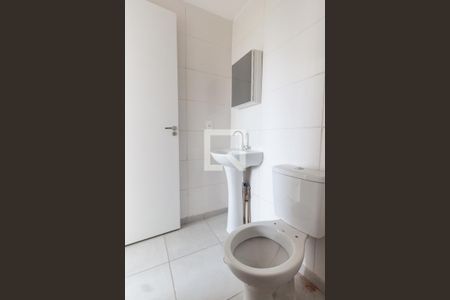 Apartamento para alugar com 39m², 2 quartos e sem vaga Apartamento para alugar com 39m², 2 quartos e sem vagaBanheiro