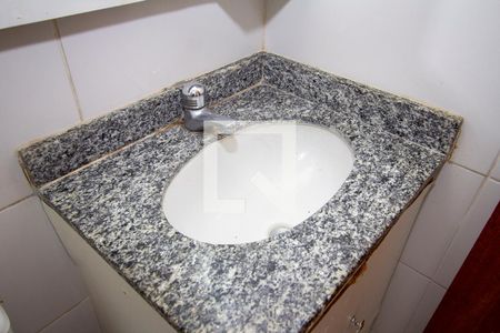 Casa de condomínio para alugar com 90m², 2 quartos e 1 vaga Casa de condomínio para alugar com 90m², 2 quartos e 1 vagaBanheiro