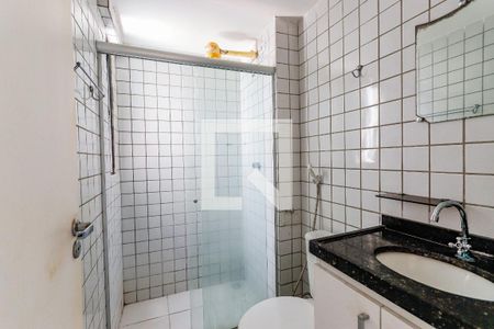 Quarto 1 suíte - banheiro de apartamento para alugar com 2 quartos, 64m² em Aflitos, Recife