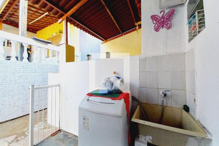 Casa à venda com 160m², 4 quartos e 2 vagasÁrea de Serviço