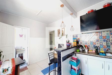 Casa à venda com 160m², 4 quartos e 2 vagasCozinha 