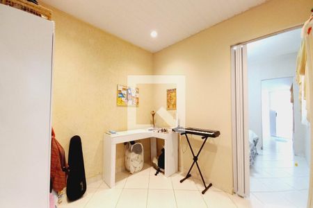 Casa à venda com 160m², 4 quartos e 2 vagasQuarto 4 