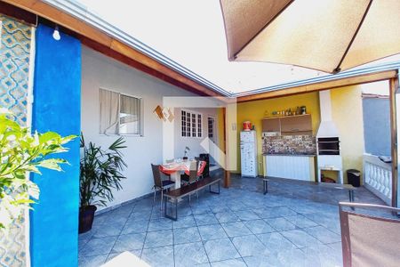 Casa à venda com 160m², 4 quartos e 2 vagasÁrea comum - Churrasqueira