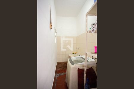 Casa à venda com 150m², 4 quartos e 2 vagas Casa à venda com 150m², 4 quartos e 2 vagasÁrea de Serviço