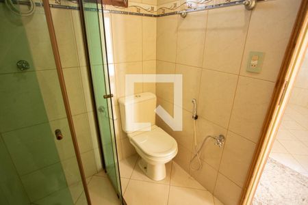 Casa à venda com 150m², 4 quartos e 2 vagas Casa à venda com 150m², 4 quartos e 2 vagasEdícula Banheiro