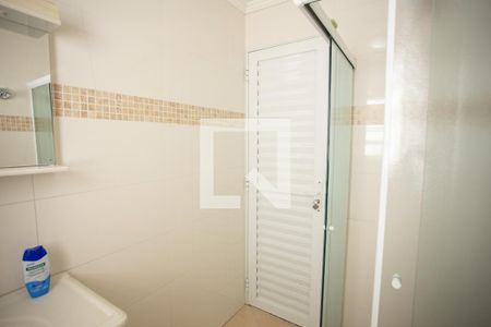 Casa à venda com 150m², 4 quartos e 2 vagas Casa à venda com 150m², 4 quartos e 2 vagasBanheiro 1