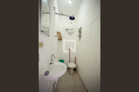 Casa à venda com 150m², 4 quartos e 2 vagas Casa à venda com 150m², 4 quartos e 2 vagasBanheiro 2