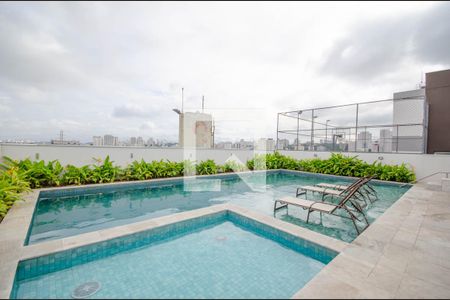 Apartamento à venda com 34m², 2 quartos e sem vaga Apartamento à venda com 34m², 2 quartos e sem vagaÁrea comum - Piscina