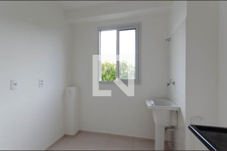 Apartamento à venda com 34m², 2 quartos e sem vaga Apartamento à venda com 34m², 2 quartos e sem vagaCozinha e Área de Serviço