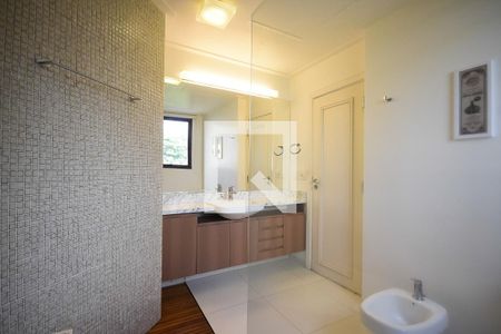 Apartamento à venda com 450m², 4 quartos e 5 vagasBanheiro 2 Suíte 4