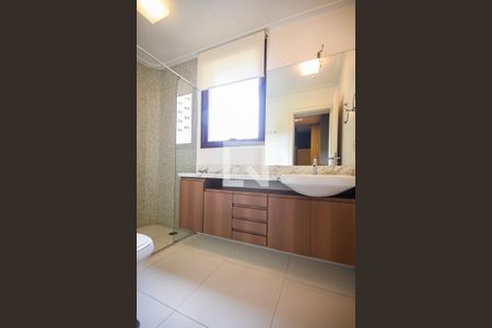 Apartamento à venda com 450m², 4 quartos e 5 vagasBanheiro 1 Suíte 4