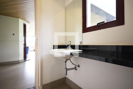 Apartamento à venda com 450m², 4 quartos e 5 vagasBanheiro da Varanda