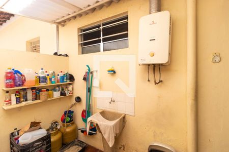 Casa à venda com 340m², 4 quartos e 5 vagas Casa à venda com 340m², 4 quartos e 5 vagasÁrea de Serviço 01