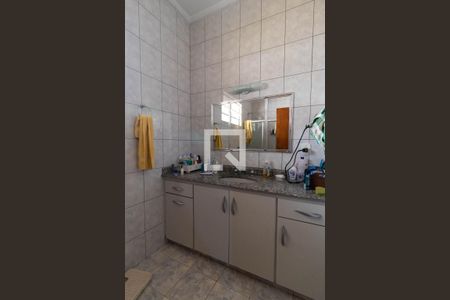 Casa à venda com 340m², 4 quartos e 5 vagas Casa à venda com 340m², 4 quartos e 5 vagasBanheiro