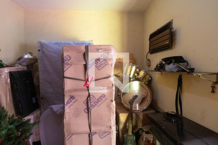 Casa à venda com 340m², 4 quartos e 5 vagas Casa à venda com 340m², 4 quartos e 5 vagasQuarto da Edícula