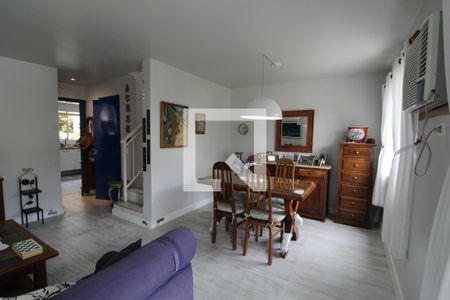 Sala de casa de condomínio à venda com 5 quartos, 227m² em Freguesia (jacarepaguá), Rio de Janeiro