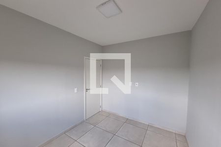 Dormitório 01 de apartamento para alugar com 2 quartos, 50m² em Ipiranga, Ribeirão Preto