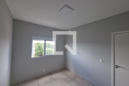 Dormitório 01 de apartamento para alugar com 2 quartos, 50m² em Ipiranga, Ribeirão Preto