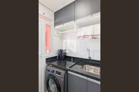 Apartamento à venda com 78m², 2 quartos e 2 vagasÁrea de serviço