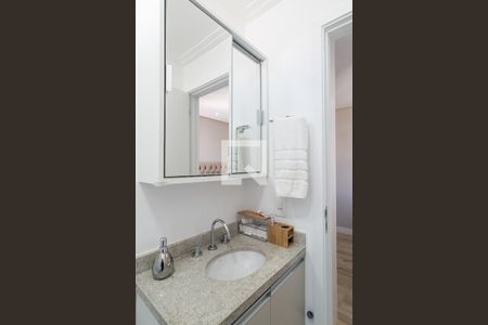 Apartamento à venda com 78m², 2 quartos e 2 vagasBanheiro da suíte 1