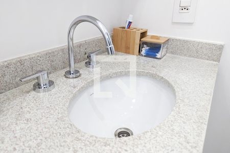 Apartamento à venda com 78m², 2 quartos e 2 vagasBanheiro da suíte 2