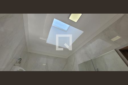 Casa de condomínio à venda com 105m², 3 quartos e 2 vagasBanheiro da Suíte 2