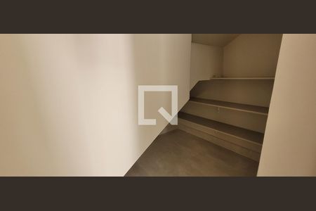 Casa de condomínio à venda com 105m², 3 quartos e 2 vagasDispensa