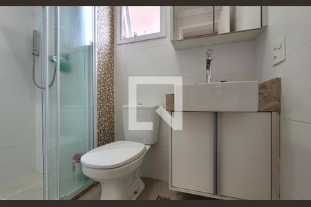 Apartamento à venda com 74m², 2 quartos e 2 vagas Apartamento à venda com 74m², 2 quartos e 2 vagasBanheiro da suíte