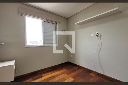 Apartamento à venda com 74m², 2 quartos e 2 vagas Apartamento à venda com 74m², 2 quartos e 2 vagasSuíte