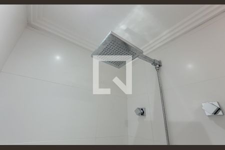 Apartamento à venda com 74m², 2 quartos e 2 vagas Apartamento à venda com 74m², 2 quartos e 2 vagasBanheiro da suíte