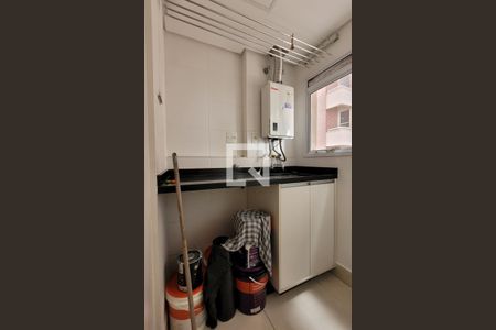 Apartamento à venda com 74m², 2 quartos e 2 vagas Apartamento à venda com 74m², 2 quartos e 2 vagasLavanderia