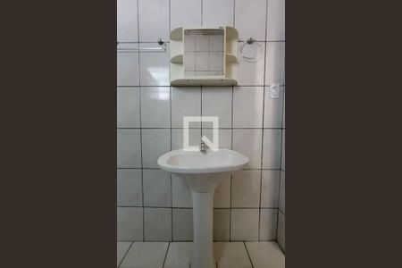 Banheiro de casa para alugar com 1 quarto, 72m² em Vila Joao Ramalho, Santo André