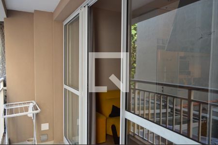 Varanda de kitnet/studio para alugar com 1 quarto, 29m² em Liberdade, São Paulo