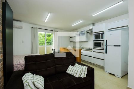 Sala de kitnet/studio para alugar com 1 quarto, 37m² em Vila Aprazível, Guarulhos