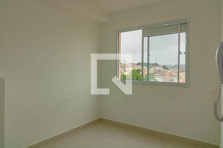 Sala/Cozinha de apartamento para alugar com 1 quarto, 27m² em Jardim Itacolomi, São Paulo