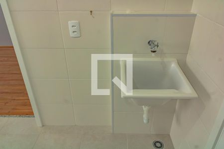 Área de Serviço de apartamento para alugar com 1 quarto, 27m² em Jardim Itacolomi, São Paulo