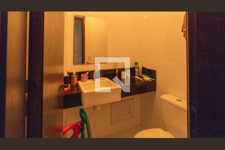 Casa à venda com 120m², 3 quartos e 2 vagasBanheiro 3