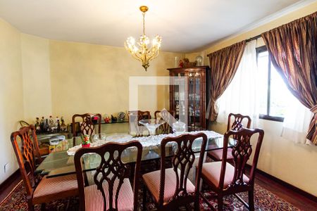 Apartamento para alugar com 250m², 4 quartos e 4 vagas Apartamento para alugar com 250m², 4 quartos e 4 vagasSala de Jantar