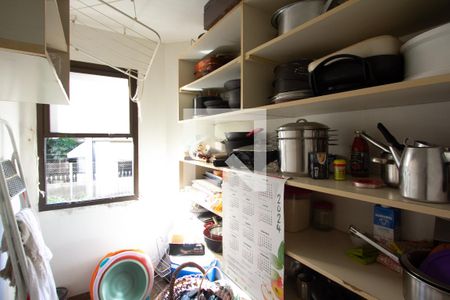 Apartamento para alugar com 250m², 4 quartos e 4 vagas Apartamento para alugar com 250m², 4 quartos e 4 vagasÁrea de Serviço