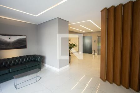 Apartamento para alugar com 250m², 4 quartos e 4 vagas Apartamento para alugar com 250m², 4 quartos e 4 vagasHall social