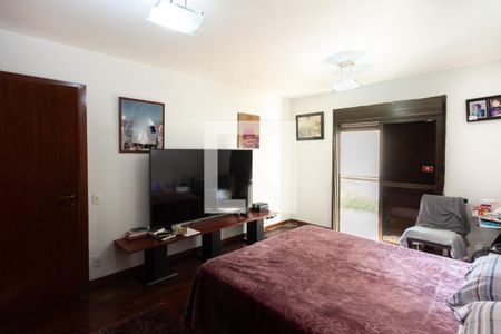 Apartamento para alugar com 250m², 4 quartos e 4 vagas Apartamento para alugar com 250m², 4 quartos e 4 vagasSuíte 4