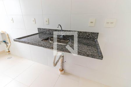 Apartamento para alugar com 55m², 2 quartos e 1 vaga Apartamento para alugar com 55m², 2 quartos e 1 vagaCozinha e Área de Serviço