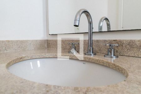 Apartamento para alugar com 68m², 1 quarto e 2 vagasBanheiro da Suíte Detalhe