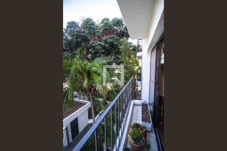 Apartamento para alugar com 154m², 4 quartos e 2 vagas Apartamento para alugar com 154m², 4 quartos e 2 vagasSacada