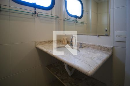 Apartamento para alugar com 154m², 4 quartos e 2 vagas Apartamento para alugar com 154m², 4 quartos e 2 vagasSuíte