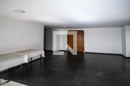 Apartamento para alugar com 154m², 4 quartos e 2 vagas Apartamento para alugar com 154m², 4 quartos e 2 vagasÁrea comum - Salão de festas