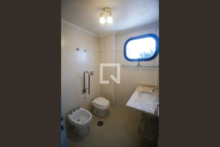Apartamento para alugar com 154m², 4 quartos e 2 vagas Apartamento para alugar com 154m², 4 quartos e 2 vagasSuíte