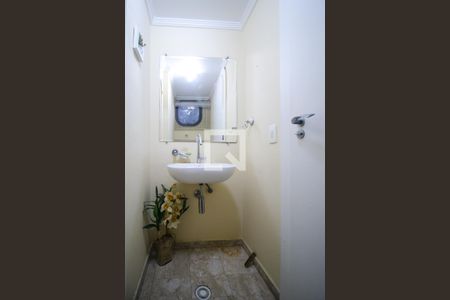 Apartamento para alugar com 154m², 4 quartos e 2 vagas Apartamento para alugar com 154m², 4 quartos e 2 vagasLavabo