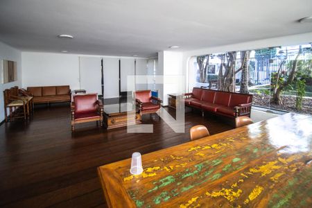 Apartamento para alugar com 154m², 4 quartos e 2 vagas Apartamento para alugar com 154m², 4 quartos e 2 vagasÁrea comum - Salão de festas