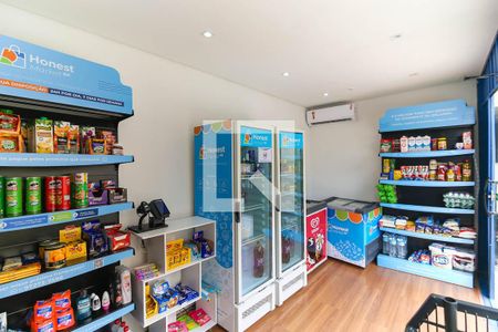 Apartamento à venda com 43m², 2 quartos e 1 vaga Apartamento à venda com 43m², 2 quartos e 1 vagaMinimercado